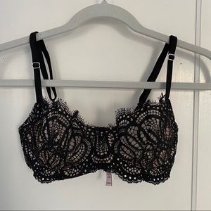 Victoria’s Secret Dream Angels Unlined Lace Bra